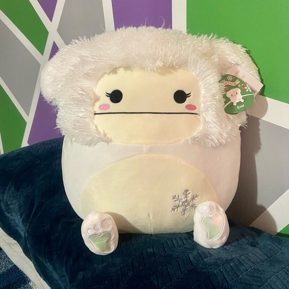 Squishmallows Other - ❤️EVER❤️ 16” Winter BigFoot Last One